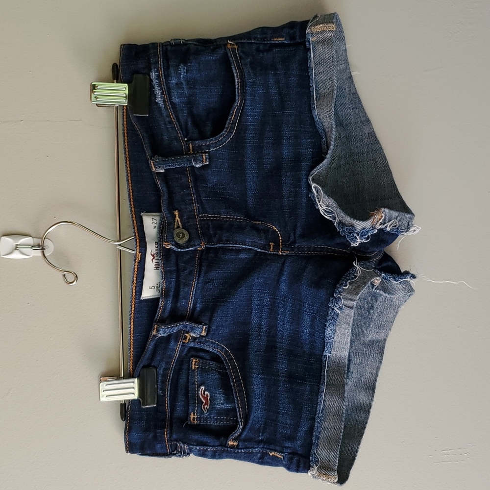 🏠Hollister Distressed Denim cuffed shorts Size 5